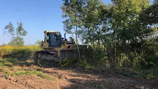 Корчування чагарників з викорчовувачем