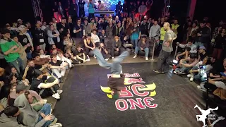 Red Bull BC One Cypher Milano Finale bboys: Pesto vs Lele