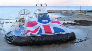 Hovertravel Hovercraft Leaving Ryde - Isle Of Wight - Sunday 20th December 2020 | kittikoko