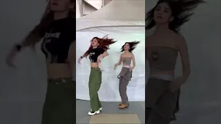 Itzy boys story, what's popping #itzy #trending #yeji #ryujin