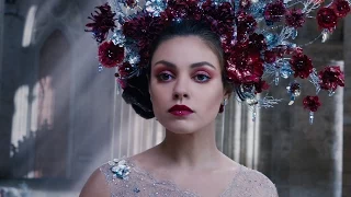 Watch 5 'Jupiter Ascending' Movie Clips