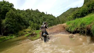 YZ250x riding with the huskys at the mighty Mokau trail ride