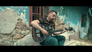 PO NÁBREŽÍ KONÍK BEŽÍ - slovak traditional song - fingerstyle guitar coveer by soYmartino