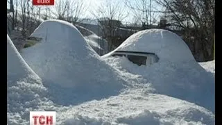 Японія потерпає від найбільшого снігопаду за останні 120 років