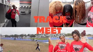VLOG| FIRST TRACK MEET OF THE SEASON 🏃🏾‍♀️