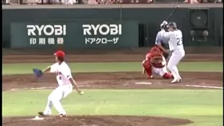 Ballplayer's Amazing Wall-Climbing Catch - Masato Akamatsu Makes One of the Greatest Catches Ever