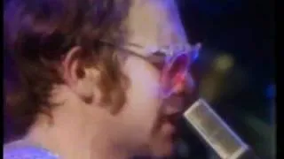 Elton John - Honky Cat (Live at Hammersmith Odeon in 1974)