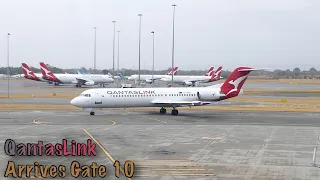 QantasLink [VH-NHP] Arrives on Gate 11 at Perth Airport
