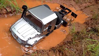 MUDDiNG a 6x6 TRUCK & GOin' DEEP! OVERLANDER | RC ADVENTURES