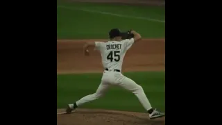 White Sox Pitcher, Garrett Crochet Shows His Pitching Mechanics