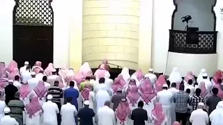 A Rare video of Istikhlaf in Prayer that happened in Al Rajhi Mosque in riyadh .