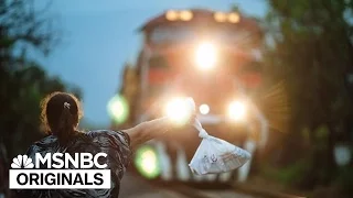 Women Work To Feed Central American Migrants | MSNBC