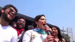 Sunny Leone Live Performance 2