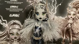 NEW SDCC 2022 VOLTAGEOUS FRANKIE STEIN BLACK AND WHITE DOLL REVIEW AND UNBOXING