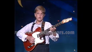 (13-year-old) Joe Bonamassa • “Blues Jam” • 1990 [Reelin' In The Years Archive]