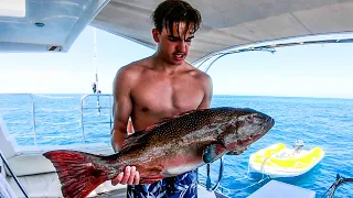 WHITSUNDAYS PART 2 - One Week On A Catamaran (Spearfishing Great Barrier Reef)