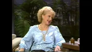 Betty White Is Extremely Entertaining on Johnny Carson October 7, 1987