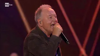 I Simple Minds con "Don't you (forget about me)" - Arena Suzuki dai 60 ai 2000 - 23/09/2023