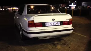 E34M5 S38b36 exhaust sound