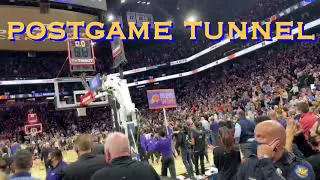 📺 Warriors (18-3) postgame tunnel, Gary Payton II signs autographs