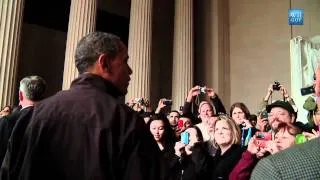 Obama Surprises Tourists At Lincoln Memorial