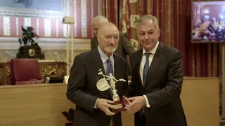 Premio Embajador de Sevilla 2023 – Arturo Pérez-Reverte