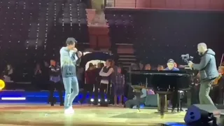 Dimash Kudaibergen singing in jazz style