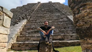 Exploring Mayan pyramids and sneaking into Guatemala