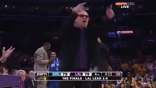 Jack Nicholson Doesn’t Agree With Foul Call (2009 NBA Finals Game 2)