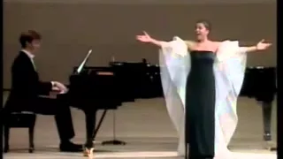 Kathleen Battle - Rossini: Una voce poco fà 09 / 18