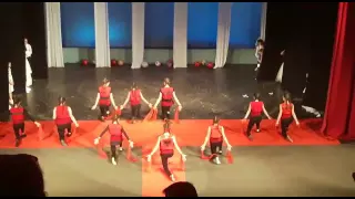 Kuq e zi je ti!  TRIO DANCE STUDIO Fushekruje! (koreografia Sueda Hoxha)