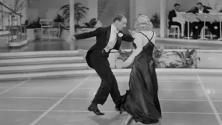 Ginger Rogers and fres Astaire dancing in Roberta (1935)