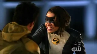 The Flash 5x22 Reverse Flash vs Team Flash fight Scene