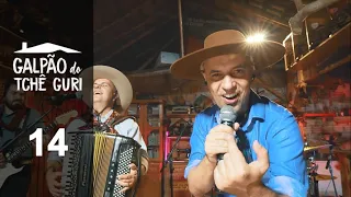 MEDLEY 14: Não vá, Me chama no fole, É disso que o velho gosta, Floreando a cordeona @TcheGuriOficial