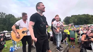 Shinedown, Papa Roach & Oliver Anthony pop up show at Blue Ridge Rock Festival performs “Simple Man”