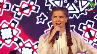 Adriana Para și Orchestra “Rapsozii Moldovei” - Eu joc hora de la sud  | Busuioc TV