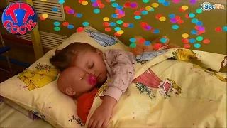 ✔ Кукла Беби Борн. Ярослава ждет подарки на День Святого Николая / Doll Baby Born with Yaroslava ✔