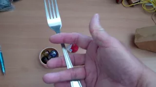 Using spoons and forks as tongs to serve food Movie.wmv