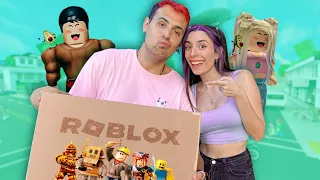 Abrimos Una Caja Misteriosa de Roblox con Lyna 😱 !!