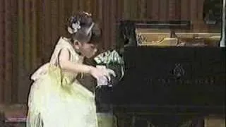 Aimi Kobayashi Performs Beethoven's Sonata No.10(Allegro)
