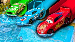 Looking for Disney Pixar Cars On The Rocky Road : Lightning Mcqueen, Cruz, Mater, Guido, Finn, Storm