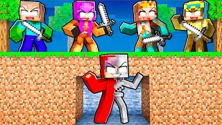 Hunters vs SHAPESHIFTER in Minecraft!