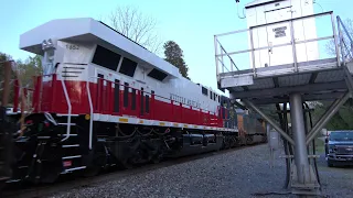 CSX 1852 “Western Maryland” Fireball Heritage unit 2nd of 6 on M416 enters Brunswick MD yard video 2