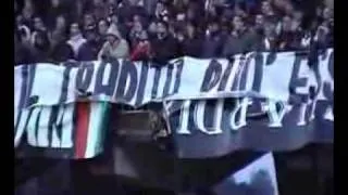 ASCOLI - fiorentina 4-0 03/04 fans singing to their manager