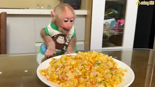 Super cute! Monkey BiBi cries for food when hungry!