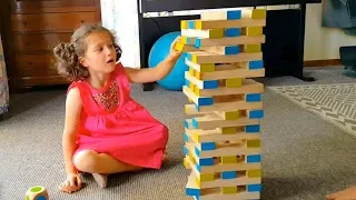 ДЖЕНГА ЧЕЛЛЕНДЖ! Папа ПРОТИВ Алис! Алис БОИТСЯ проиграть! CHALLENGE JENGA GEANT! Видео для детей