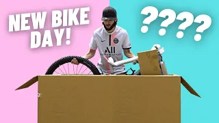 New bike unboxing! Time to try something different...