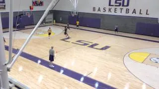 LSU hoops runs the 3-man weave on the first day of practice