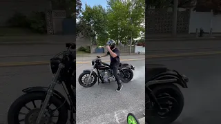 Revlimiter Burnout letting the Harley Eat