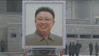 Kuzey Kore Kim Jong-il için ağlıyor